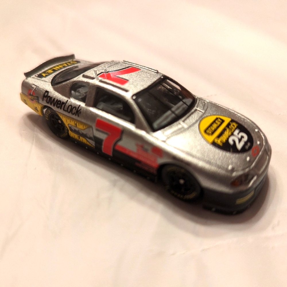Joe Nemechek #7 Stanley Powerlock 🔥 Hot Wheels Die Cast Toy Car RC